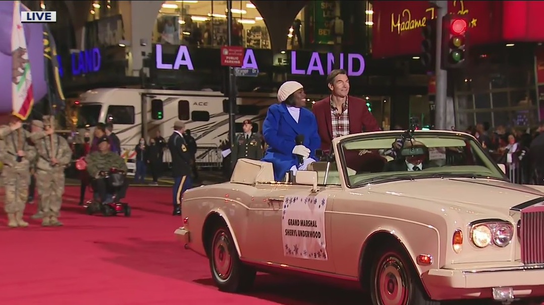 Hollywood Christmas Parade returns